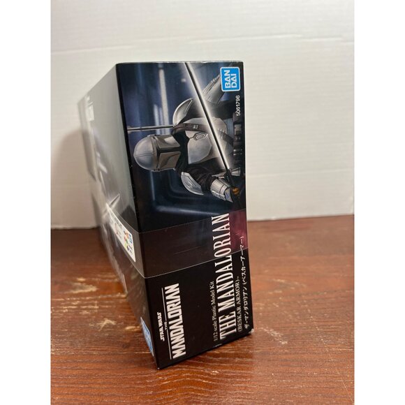 Star Wars The Mandalorian 1/12 Scale Plastic Model Kit By Bandai Z3 - Picture 3 of 7